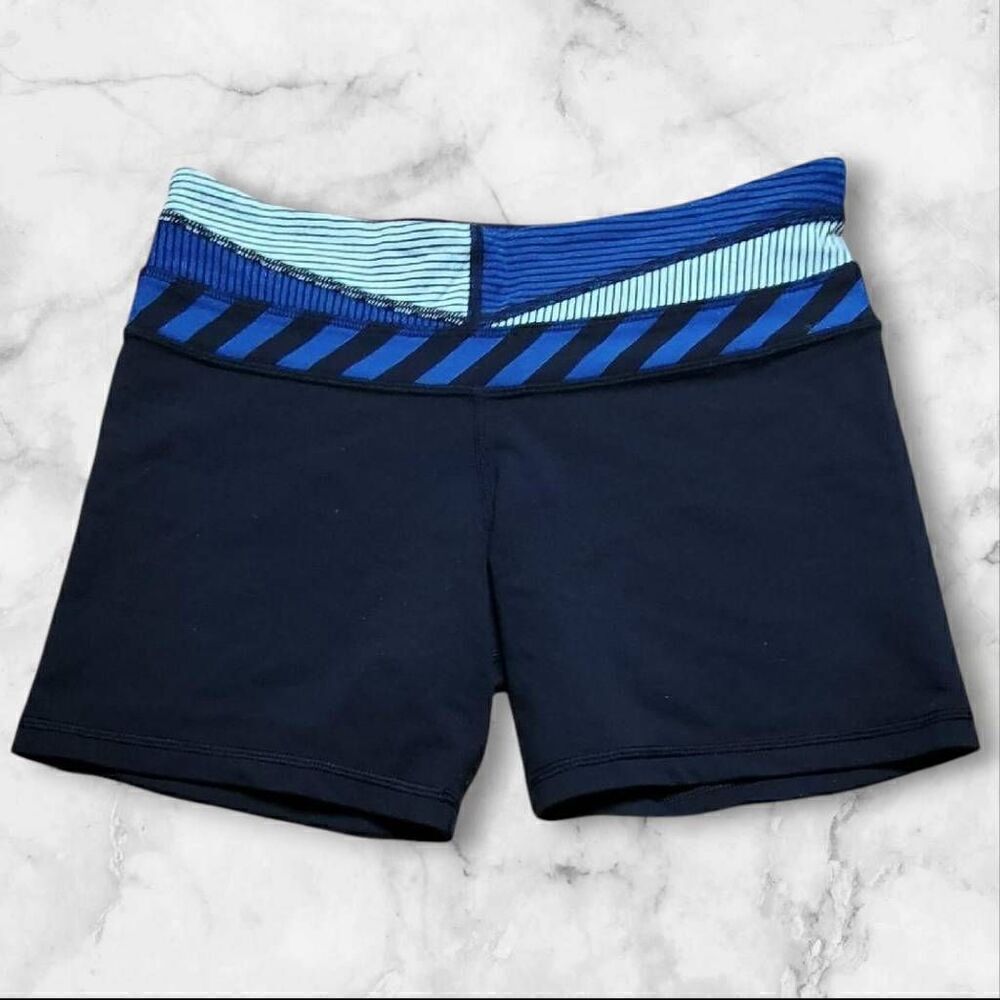 Lululemon Size 6 Groove Shorts